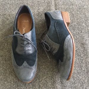 Clarks Softwear women’s loafers